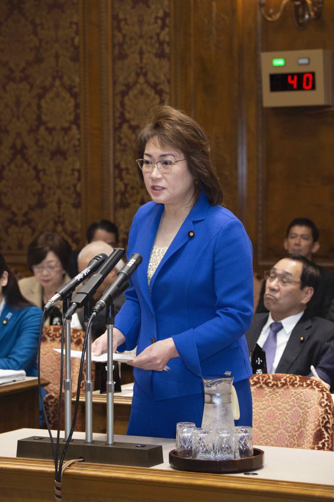 たかがい恵美子参議院議員予算委員会で質問 ～安倍総理大臣がNursing Now！～ 届けよう看護の声を！私たちの未来へ